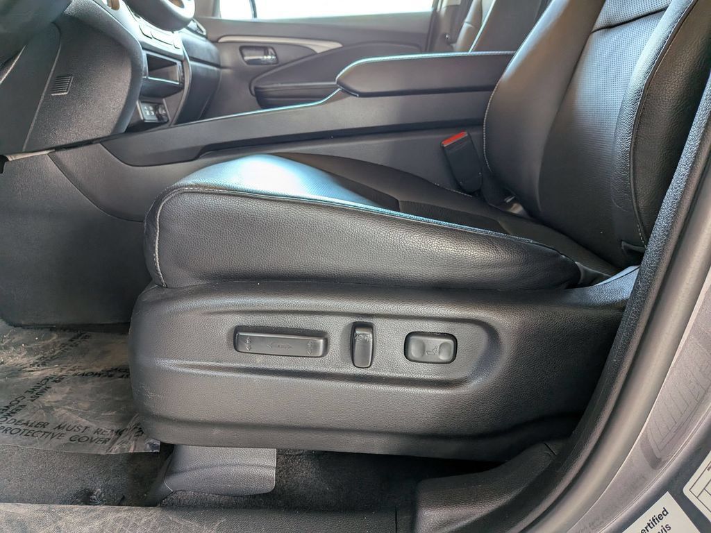 Used 2025 Honda Ridgeline RTL image 14