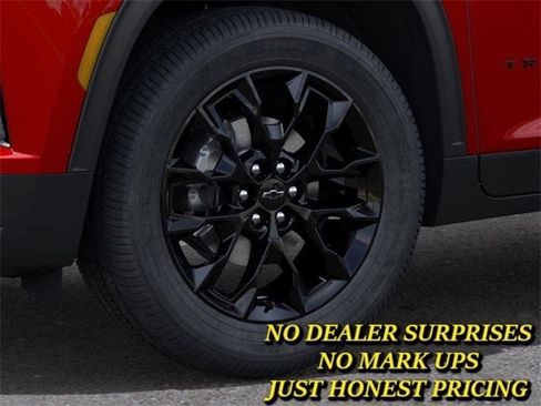 New 2026 Chevrolet Traverse LT w/ Midnight/Sport Edition image 9