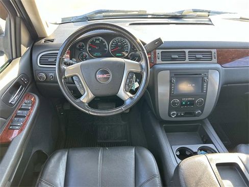 Used 2009 GMC Sierra 3500 SLT w/ SLT Convenience Package image 15