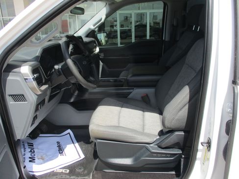 Used 2021 Ford F150 XL w/ FX4 Off-Road Package AWD/4WD image 4