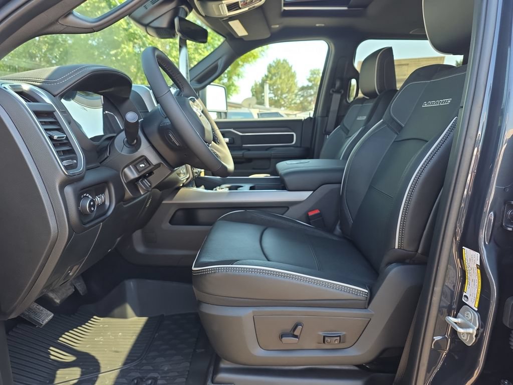 New 2026 RAM 3500 Laramie w/ Night Edition AWD/4WD image 17