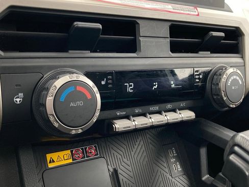 Used 2024 Toyota Tacoma TRD Sport image 25