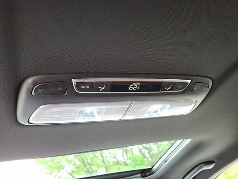 Used 2023 Kia Telluride EX w/ EX Captain's Chair Package FWD image 13