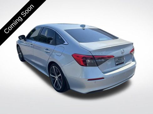 Used 2023 Honda Civic Touring image 7