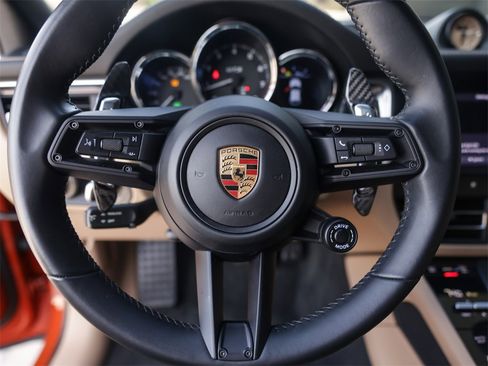 Certified 2022 Porsche Macan GTS image 17