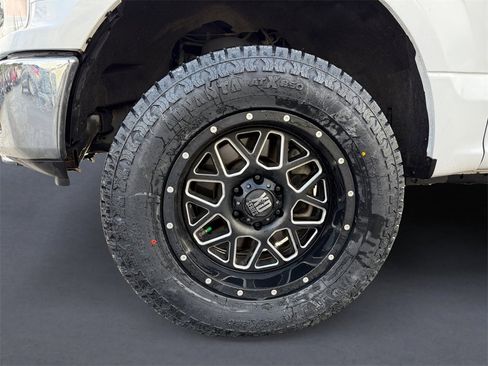 Used 2019 Ford F150 XLT w/ XTR Package image 9