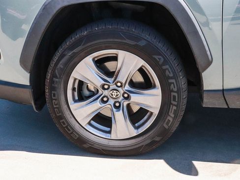 Certified 2022 Toyota RAV4 XLE w/ Convenience Package FWD image 9