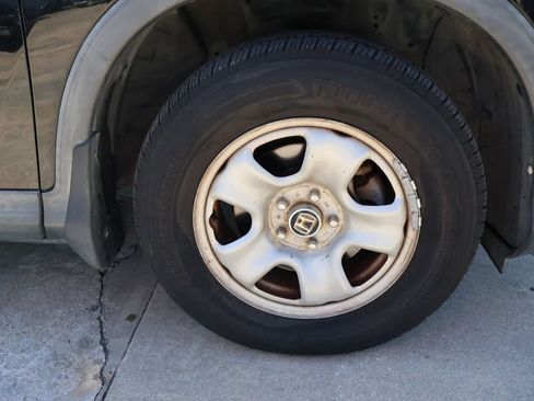 Used 2015 Honda CR-V LX image 9