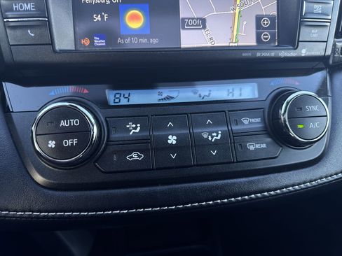 Used 2017 Toyota RAV4 Limited image 18