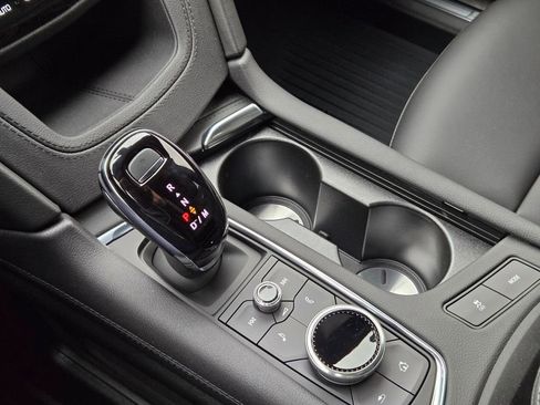 New 2026 Cadillac XT5 Luxury w/ LPO, Floor Liner Package image 18