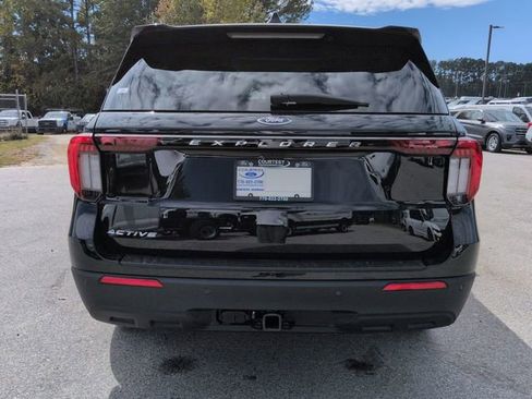 New 2026 Ford Explorer Active image 5