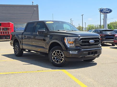 Certified 2022 Ford F150 XLT w/ Equipment Group 302A High image 37