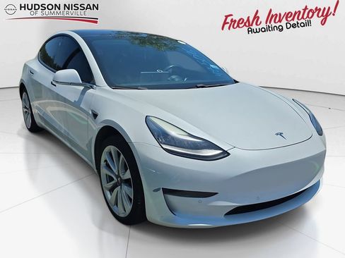 Used 2019 Tesla Model 3 Long Range RWD image 1