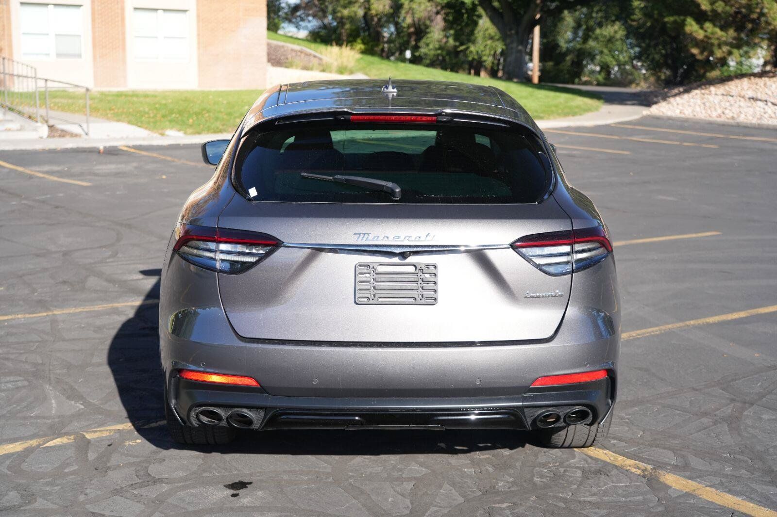 Used 2023 Maserati Levante Modena AWD/4WD image 4