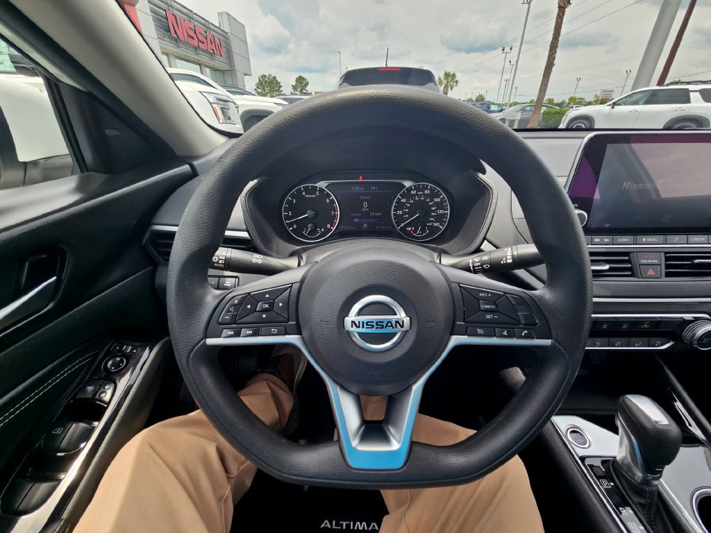 Used 2021 Nissan Altima 2.5 SV FWD image 16