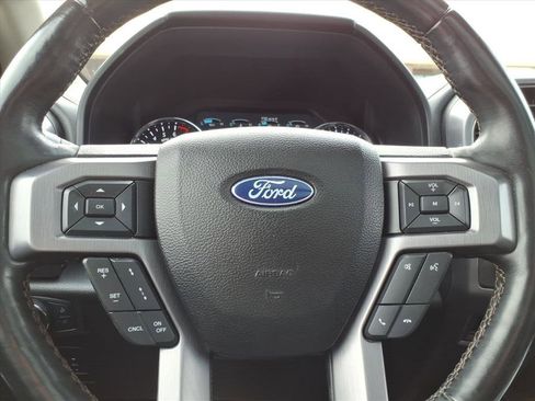 Certified 2018 Ford Expedition Platinum image 23