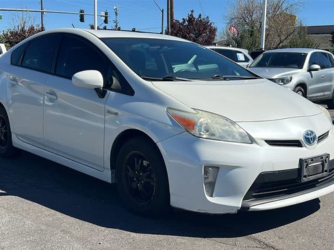 Used 2015 Toyota Prius Two image 3