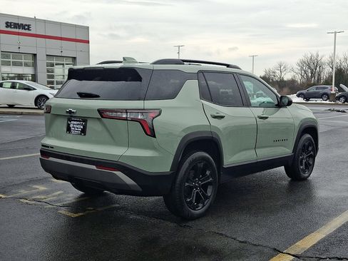 Used 2025 Chevrolet Equinox LT w/ Midnight Edition image 6