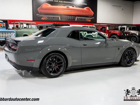 Used 2019 Dodge Challenger SRT Hellcat Redeye image 36