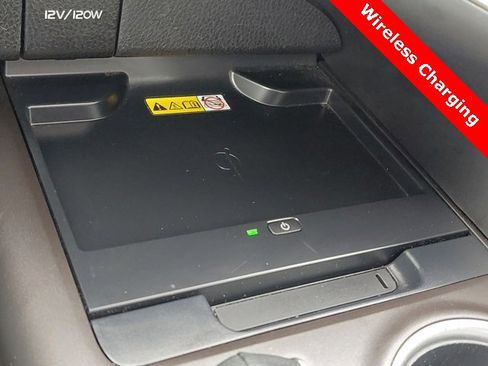 Used 2023 Toyota Camry XLE image 19