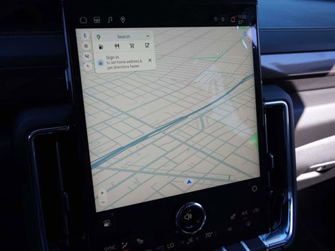 Used 2025 GMC Yukon Elevation image 18