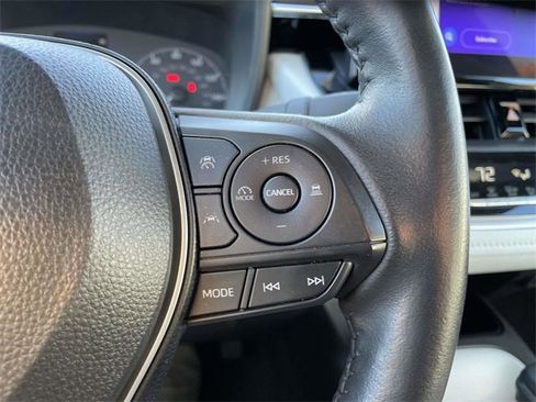 Certified 2024 Toyota Corolla SE image 25