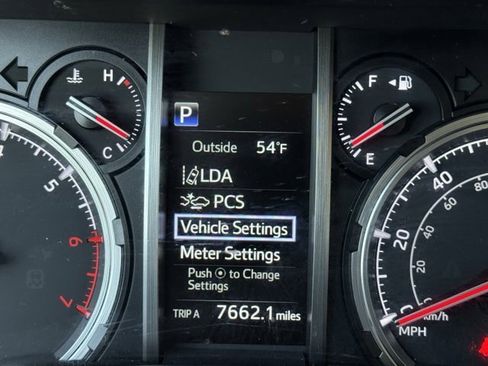 Used 2022 Toyota 4Runner TRD Off-Road image 15