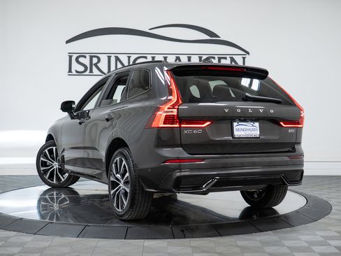 Certified 2023 Volvo XC60 B5 Plus w/ Climate Package image 28