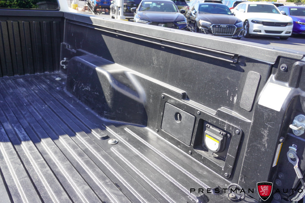 Used 2021 Toyota Tacoma TRD Off-Road w/ TRD Premium Off Road Package AWD/4WD image 12