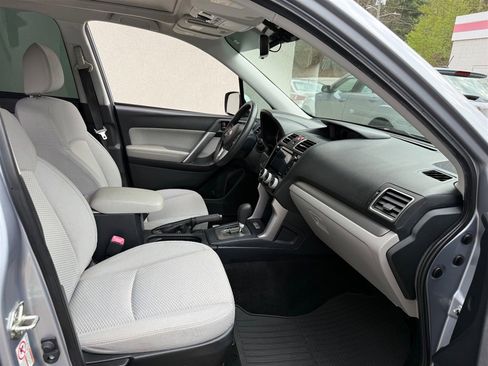 Used 2018 Subaru Forester 2.5i Premium image 4