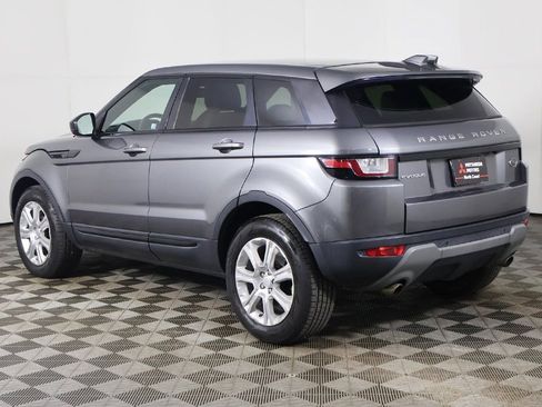 Used 2016 Land Rover Range Rover Evoque SE Premium image 12