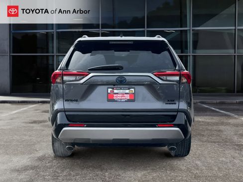 Used 2022 Toyota RAV4 XSE w/ XSE Grade Weather Package image 11
