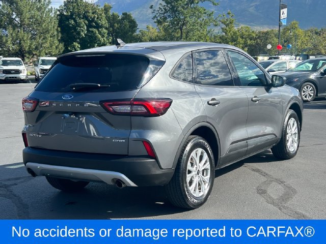 Used 2025 Ford Escape Active AWD/4WD image 3