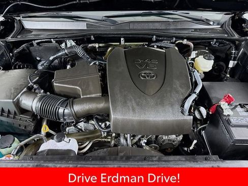 Used 2023 Toyota Tacoma SR5 w/ Technology Package AWD/4WD image 30