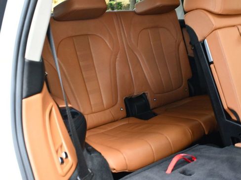 Used 2021 BMW X7 xDrive40i w/ Premium Package 2 image 20