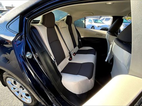 Certified 2025 Toyota Corolla LE image 18