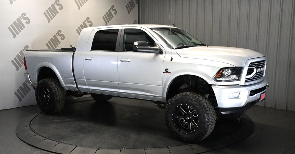 Used 2018 RAM 2500 Laramie w/ Sport Appearance Group AWD/4WD image 3