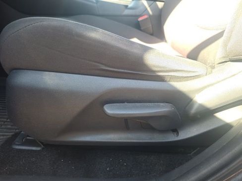 Used 2024 Toyota RAV4 LE FWD image 9