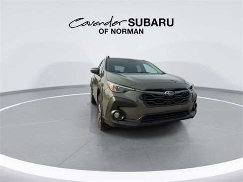 Used 2026 Subaru Crosstrek 2.0i Premium image 3