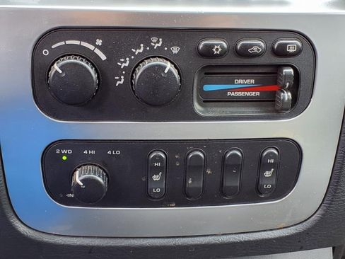 Used 2005 Dodge Ram 2500 Truck SLT image 13