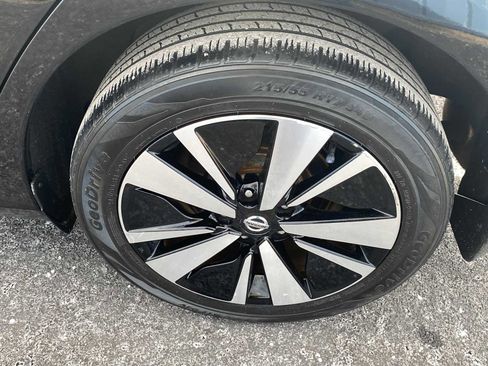 Used 2019 Nissan Altima 2.5 SV image 41