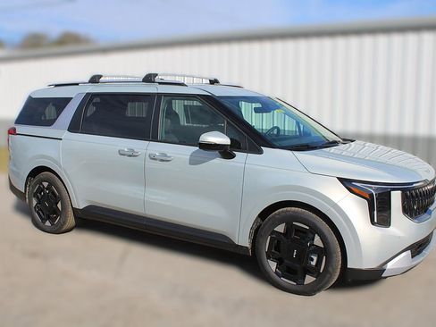New 2026 Kia Carnival EX FWD image 5