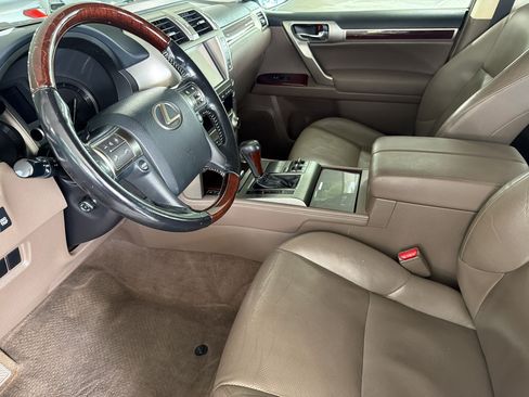 Used 2017 Lexus GX 460 Premium AWD/4WD image 3