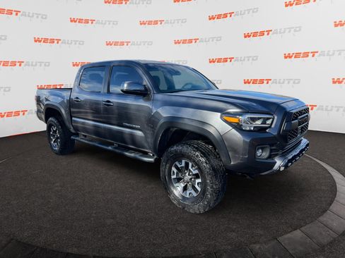 Used 2022 Toyota Tacoma TRD Off-Road image 7