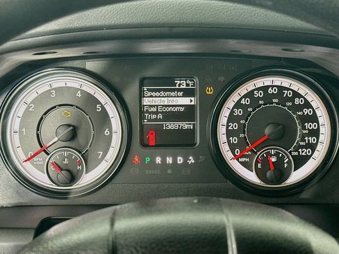 Used 2017 RAM 1500 Express AWD/4WD image 12