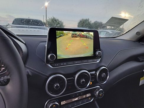 New 2025 Nissan Sentra SV image 10