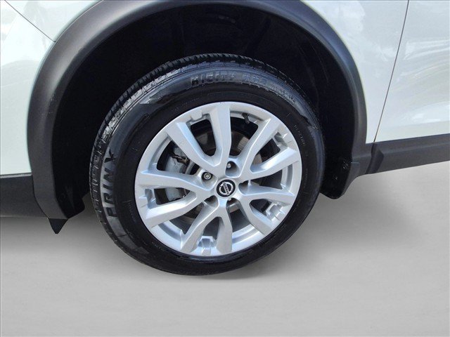 Used 2020 Nissan Rogue Sport SV FWD image 23