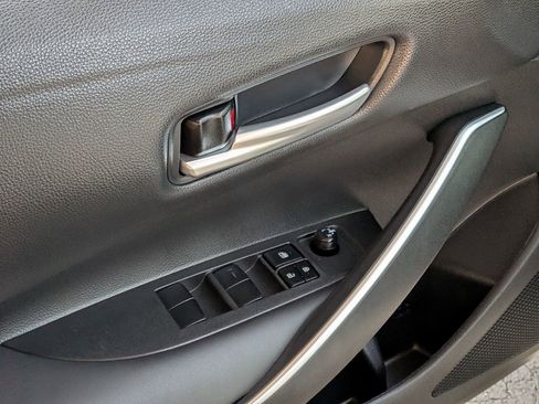 Certified 2022 Toyota Corolla SE image 9