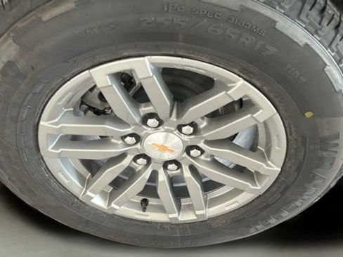 New 2026 Chevrolet Colorado LT image 17