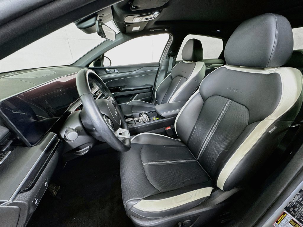 Used 2025 Kia K5 GT-Line w/ GT-Line Premium Package AWD/4WD image 22
